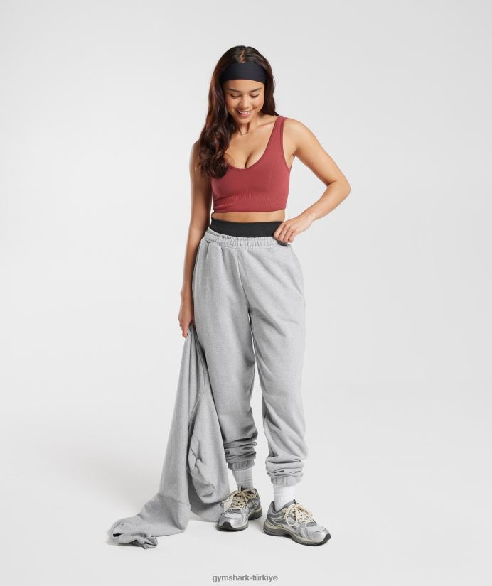 dinlenme günü dikişsiz bralet kadınlarGymshark nar kırmızısı 02H048171